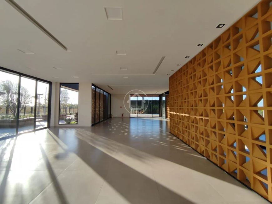 LOTE COMERCIAL NO CONDOMINIO RESERVA SANTA INÊS