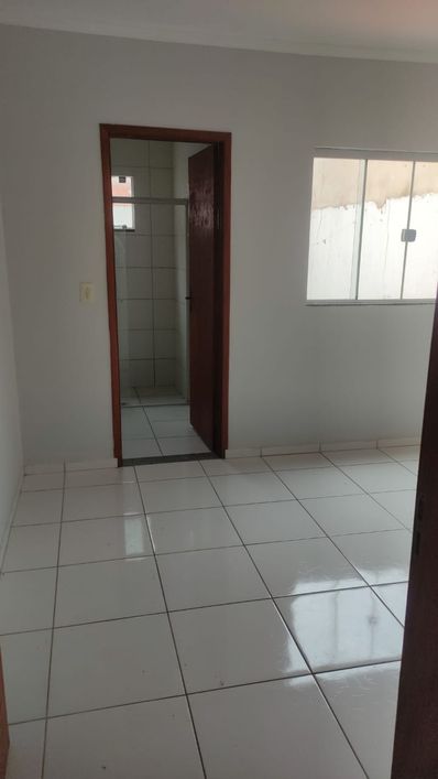 Casa para venda possui 300 metros quadrados com 1 quarto