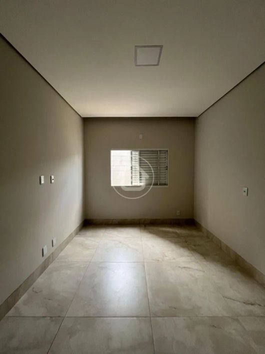 CASA EXCELENTE AO LADO COMPER SPIPE