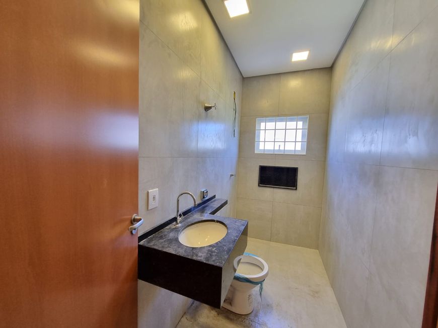 Térrea para venda possui 160 metros quadrados com 3 quartos em Tiradentes - Campo Grande - MS