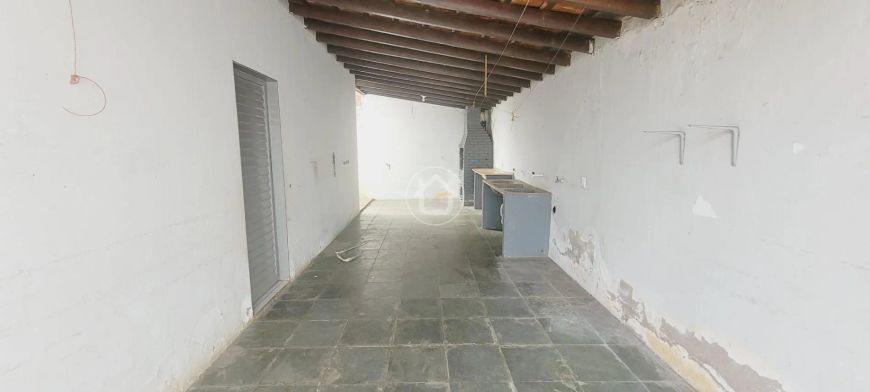 CASA TERRENO AMPLO NO JARDIM IMA