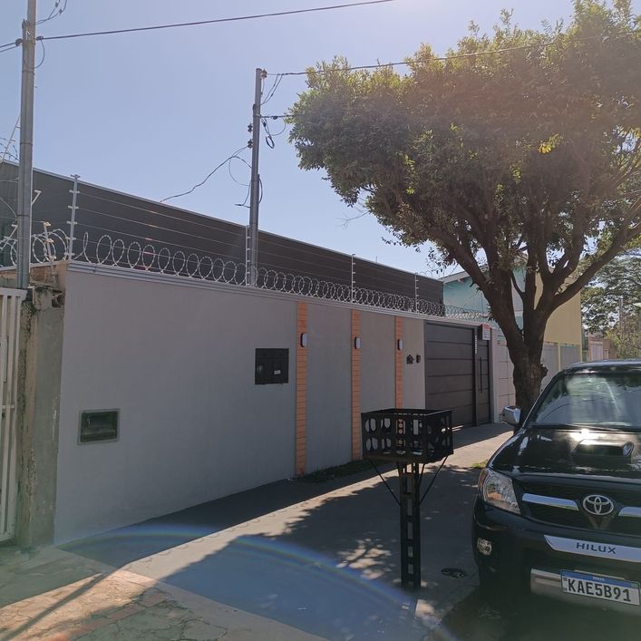CASA COM 4 quartos B. Jardim Jacy - Campo Grande - MS