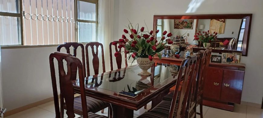 CASA COM 2 SUÍTES PRÓXIMO A AV.BOM PASTOR.