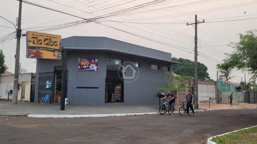 PRÉDIO COMERCIAL