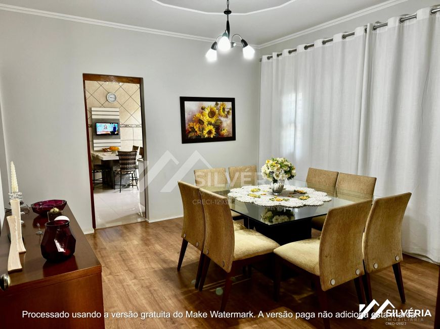 Casa com piscina e placas solares Santa Carmelia Próximo Colégio Militar