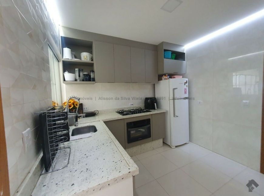 CASA AMPLA RICA EM ARMÁRIOS PLANEJADOS NO BAIRRO JARDIM PRESIDENTE