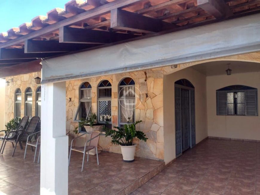 CASA VILA BANDEIRANTE