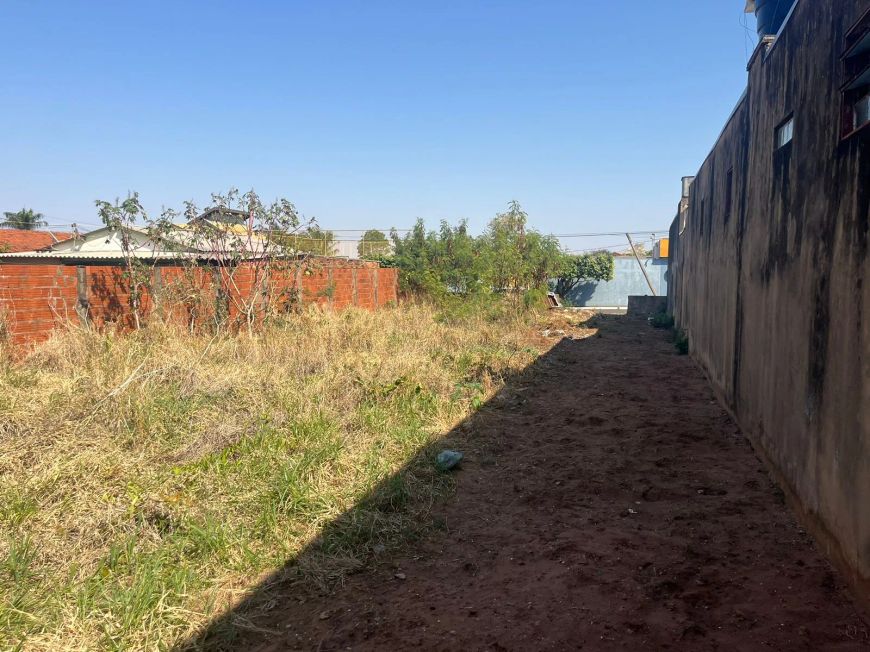 Imóvel para venda possui 144 metros quadrados em Jardim Samambaia - Campo Grande - MS
