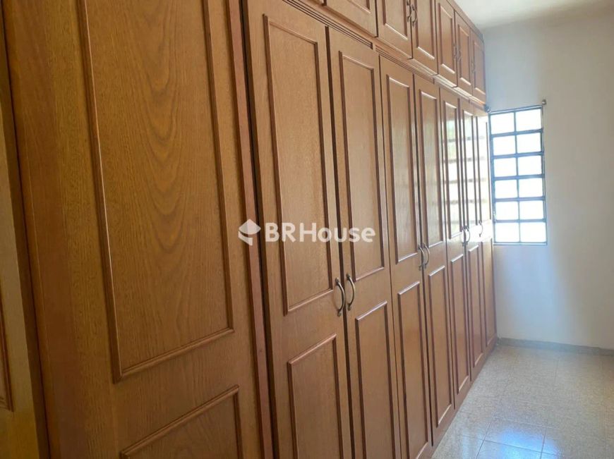 Vila Planalto | Sobrado 4 quartos, sendo 4 suites