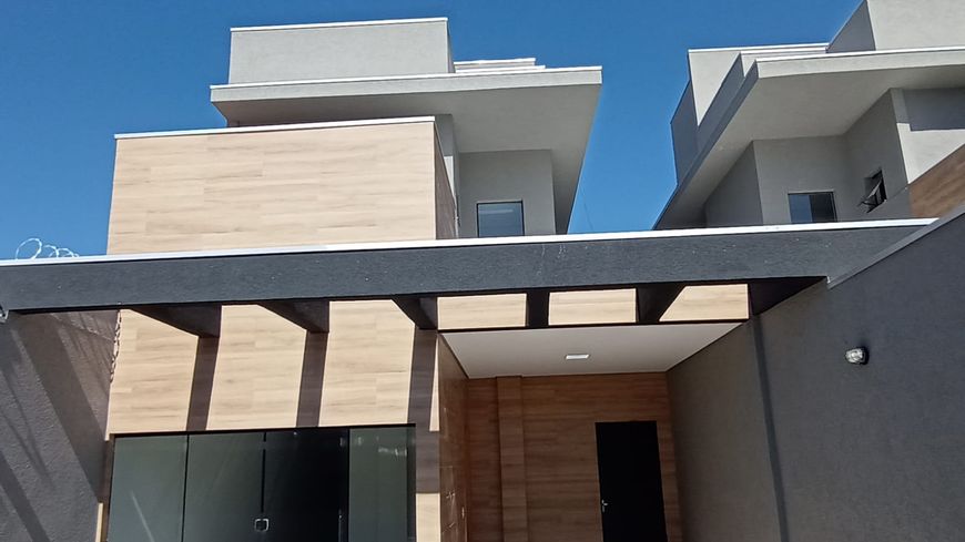 Sobrado para venda com 135 metros quadrados com 3 quartos em Jardim Montevidéu - Campo Grande - MS