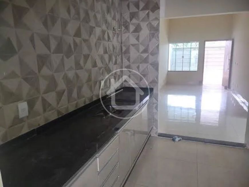 CASA C/ 3 DORMITÓRIOS - 200M DA AV. RITA VIEIRA