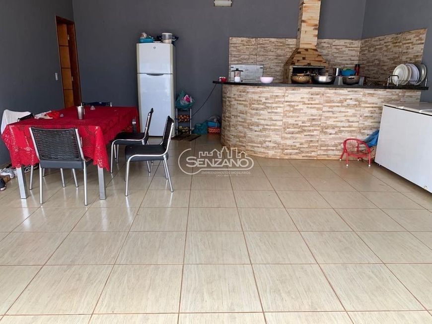 Sobrado no Parque Residencial dos Girassóis - Campo Grande