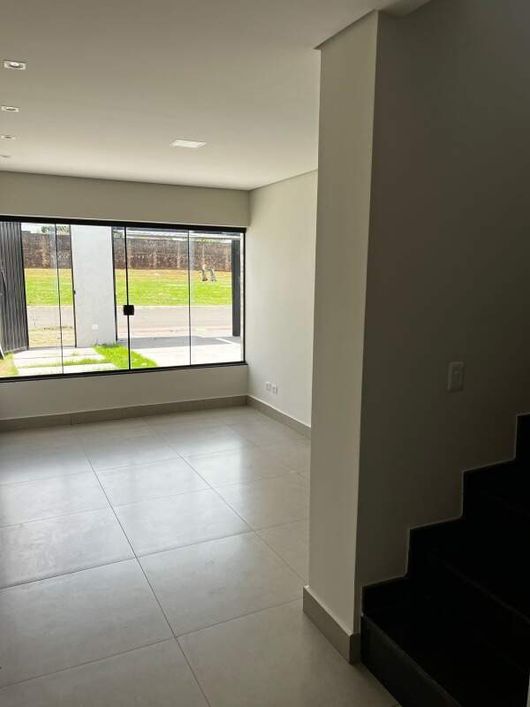 Sobrado à venda, 3 quartos, Jardim Montevidéu - Campo Grande/MS