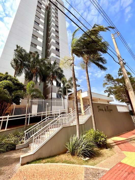 APARTAMENTO - TORRE DE ESPAÑA PORTEIRA FECHADA