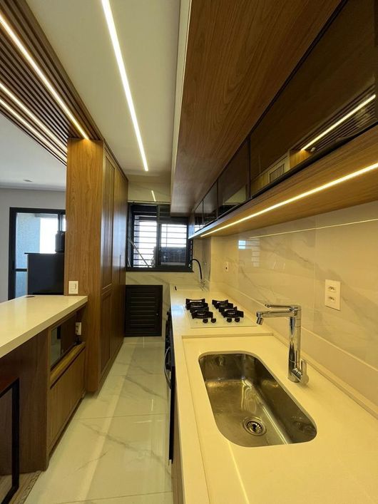 BELISSIMO APARTAMENTO MOBILIADO COM CLOSET NO TIRADENTES