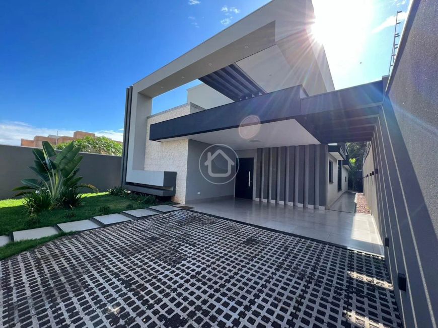 CASA COM 03 SUÍTES NA VILA MORUMBI