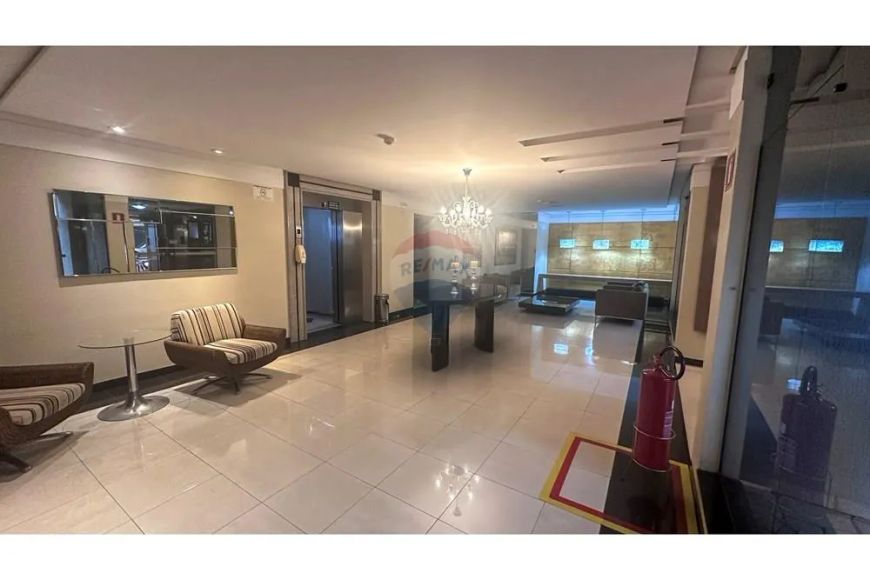 Apartamento a venda no 17º andar com 184M² com 3 suítes e 4 vagas de garagem (Analisa permuta)
