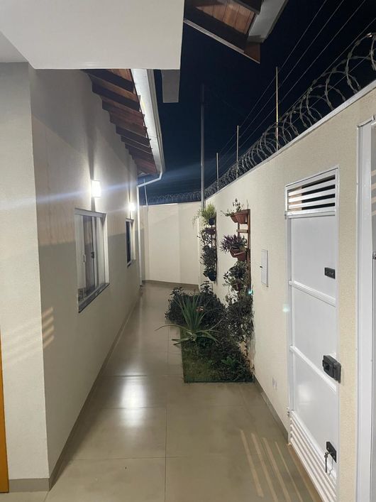 Casa para venda tem 3000 metros quadrados com 2 quartos em Panamá - Campo Grande - MS