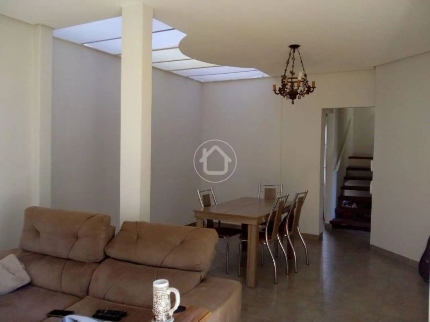 SOBRADO 3 DORMITORIOS PRÓXIMO LAGOA ITATIAIA