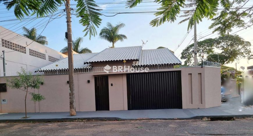 Casa para venda com 2 quartos e 1 suíte com cloest em Vila Carvalho com 165m²
