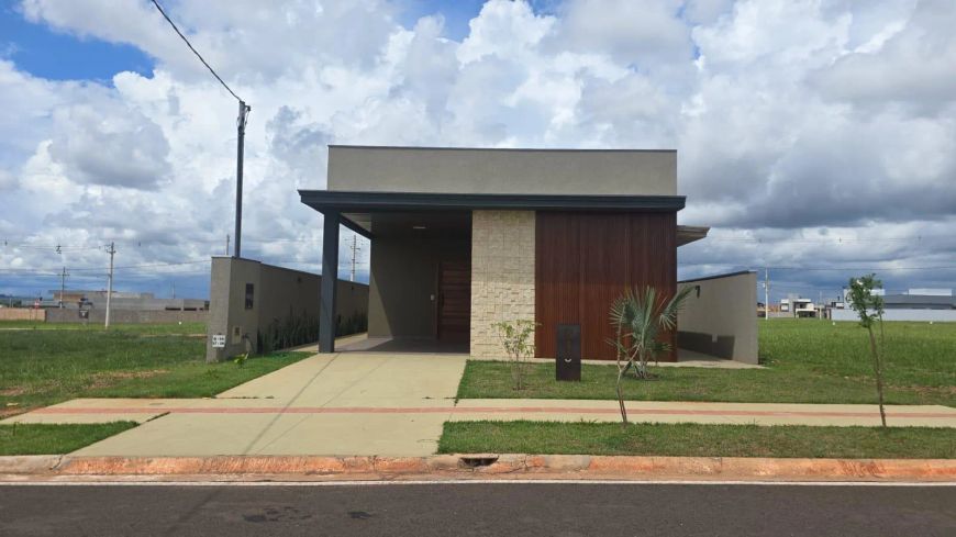 Casa Térrea com 3 Quartos no Condomínio Reserva Santa Inês