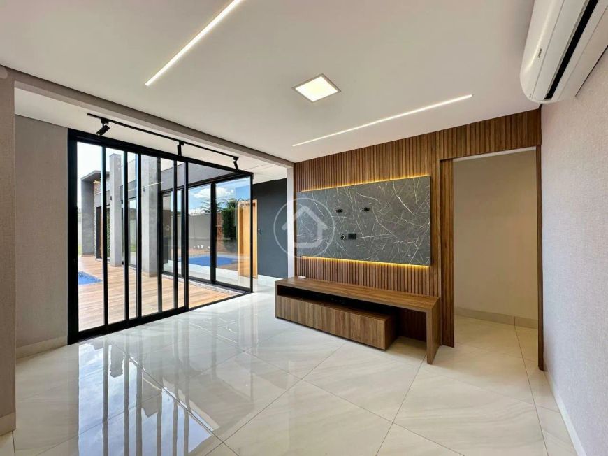 CASA COMPLETA COM PISCINA E ESCRITÓRIO
