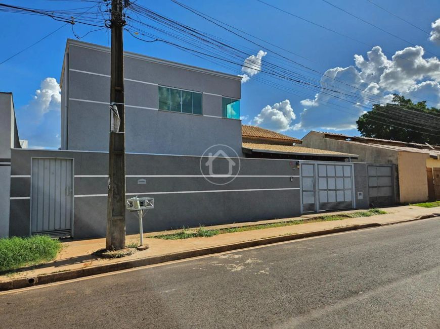 SOBRADO COM 4 DORMITORIOS NO OLIVEIRA I