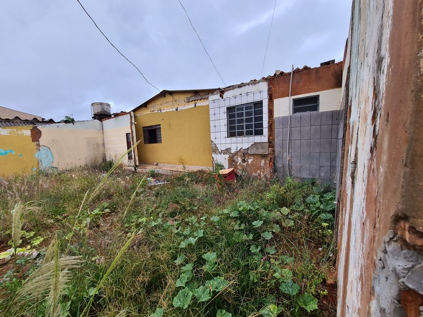 Terreno de esquina bairro Guanandi