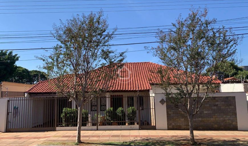 CASA NO BAIRRO SÃO FRANCISCO