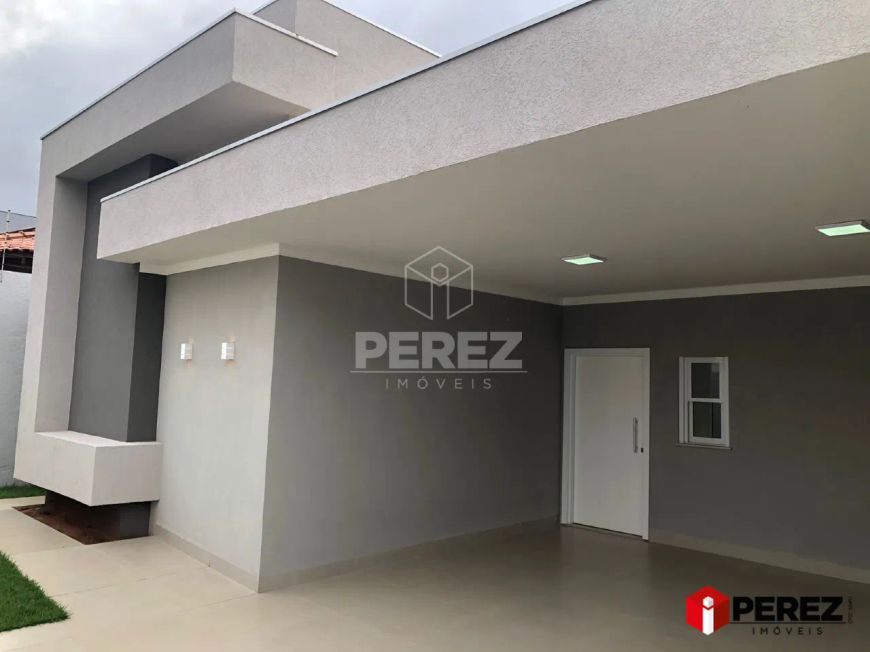Casa Térrea no Bairro Carandá Bosque |