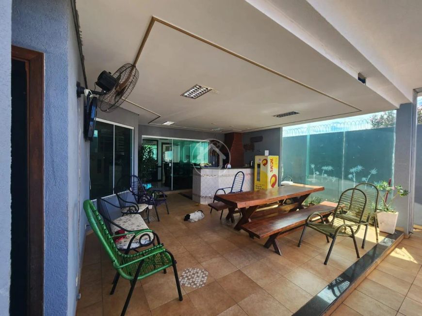 CASA DE ALTO PADRÃO - VILA NASSER - 03 SUITES