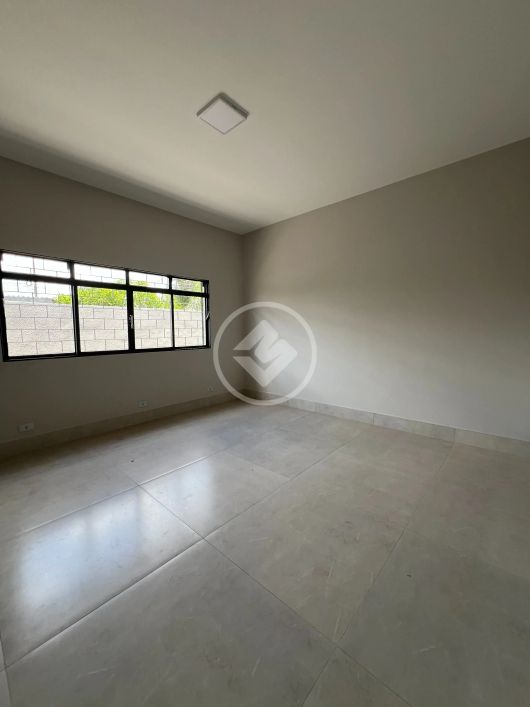 Casa a Venda com 3 Dormitórios codigo: 93066