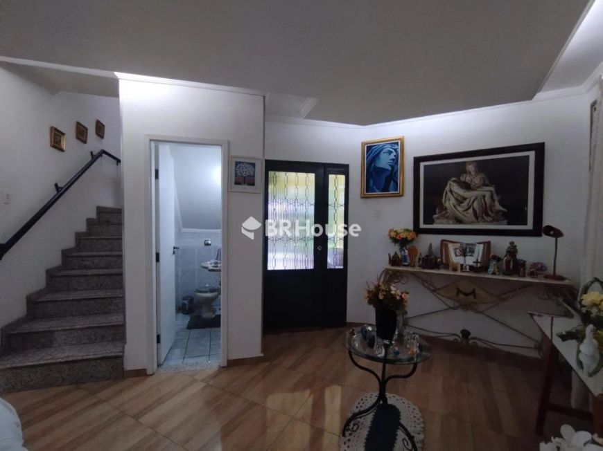 Vila Planalto | Sobrado 3 quartos, sendo 3 suites