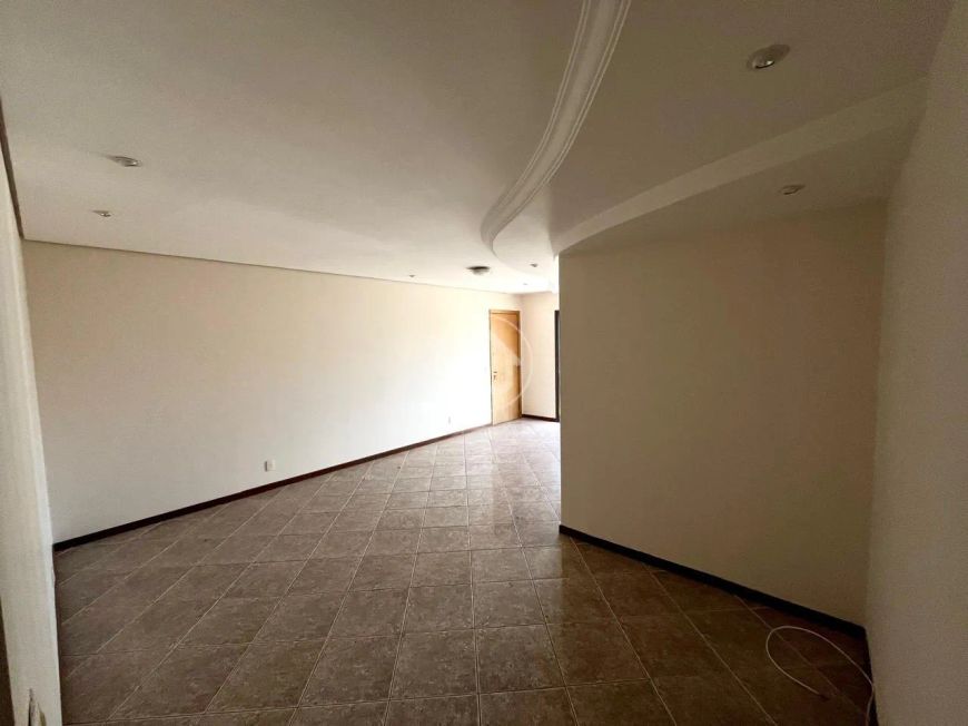 4 QUARTOS SENDO 1 SUITE