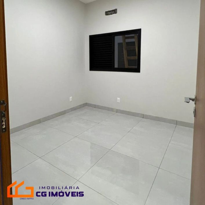 Casa com 3 quartos sendo 1 suíte, com piscina e Área gourmet no Rita Vieira em Campo Grande - MS