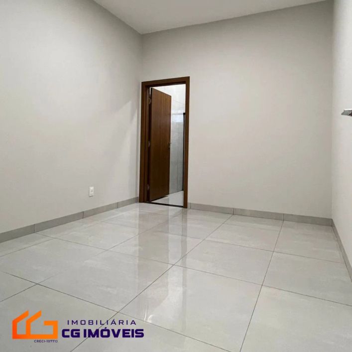 Casa com 3 quartos sendo 1 suíte, com piscina e Área gourmet no Rita Vieira em Campo Grande - MS