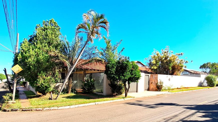 Casa Térrea no Jardim Autonomista c/Piscina - Campo Grande