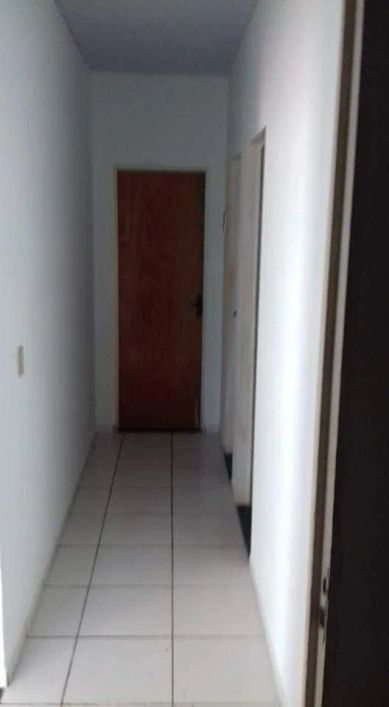 Casa Térrea com 3 Quartos - Bairro Jardim Columbia
