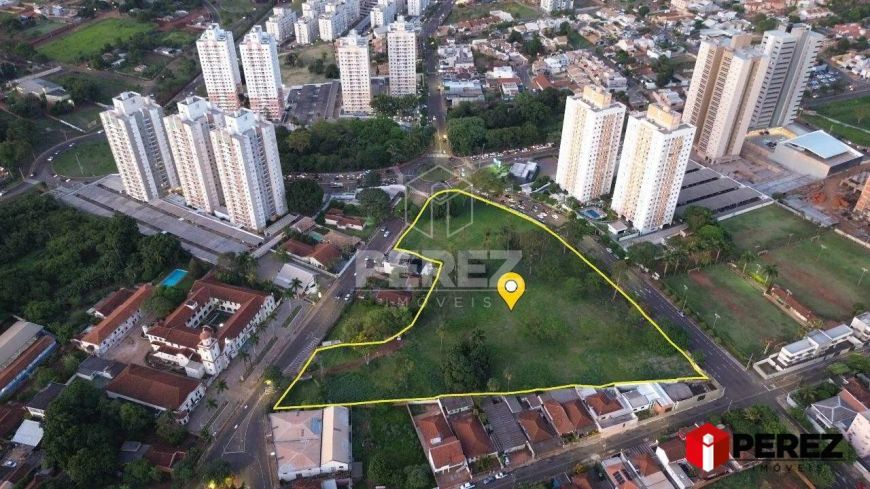 Terreno Amplo no Bairro São Francisco