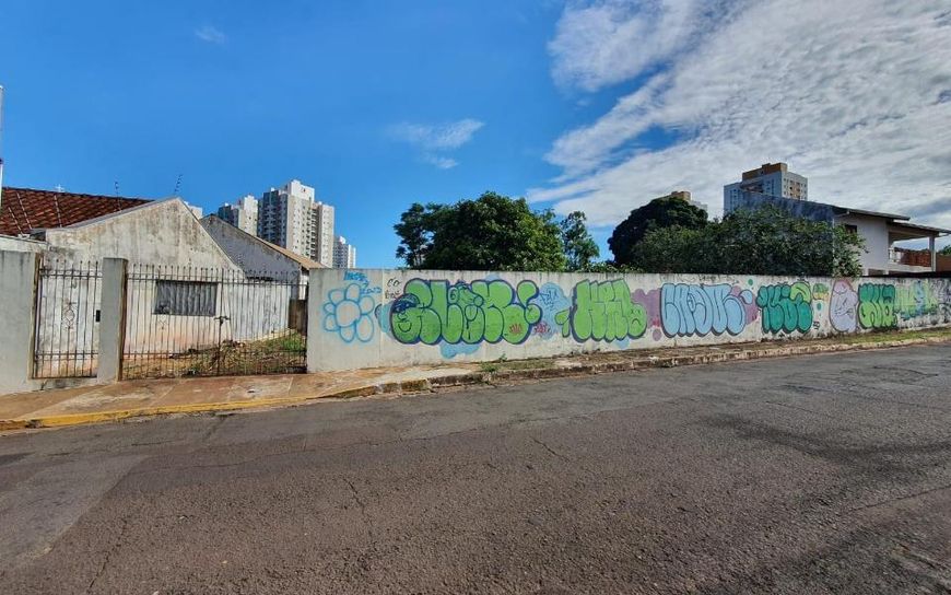 Campo Grande - Terreno Padrão - Centro