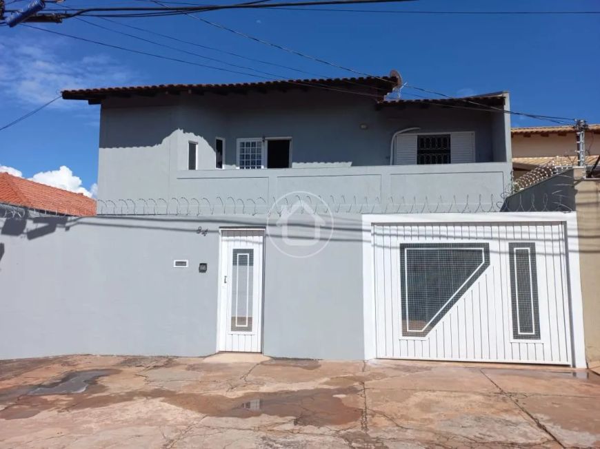 SOBRADO COM 5 DORMITÓRIOS NA VILA IPIRANGA