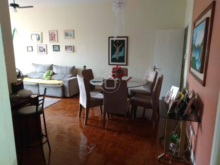 APARTAMENTO AMPLO COM EXCELENTE LOCALIZAÇÃO