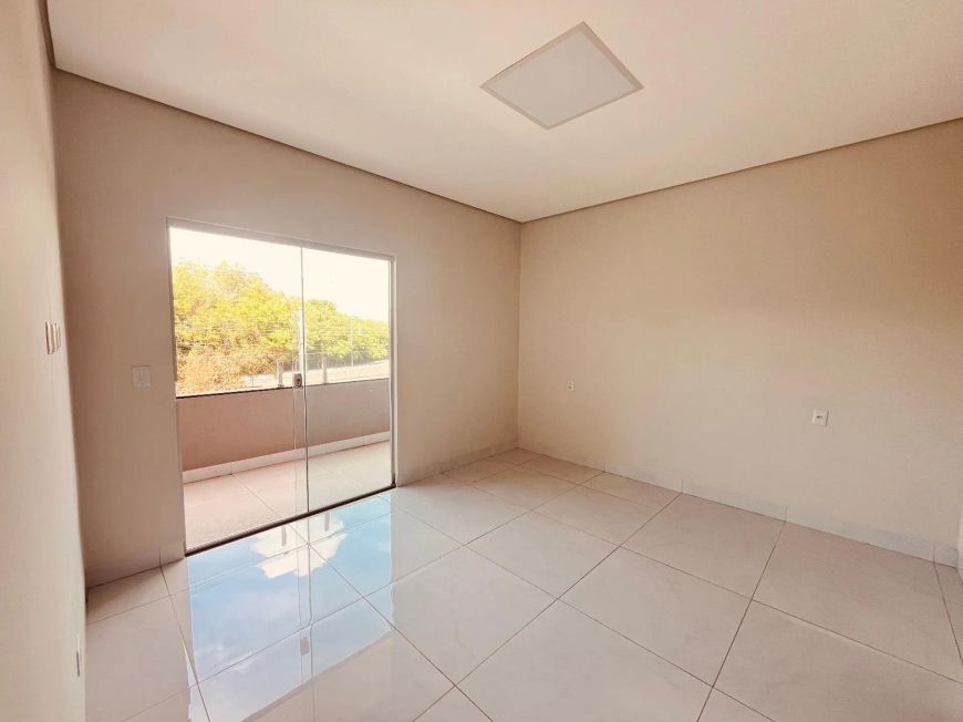 Sobrado com excelente acabamento e ótima localização