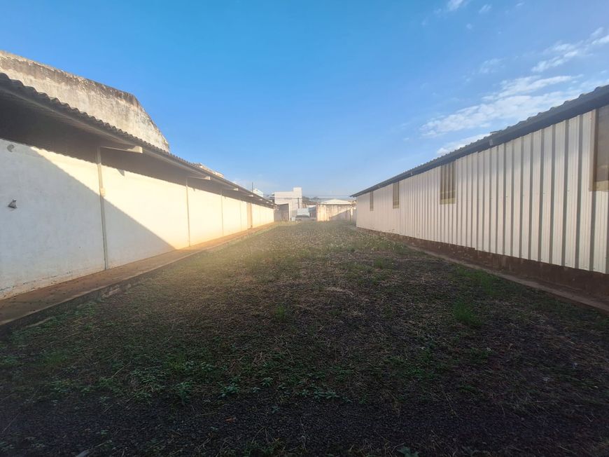 Imóvel para venda com 630 metros quadrados em Vila Santa Dorothéia - Campo Grande - MS