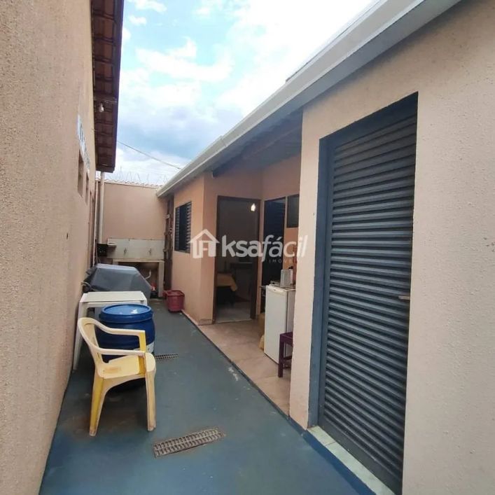 Casa com 5 quartos à Venda - Campo Grande