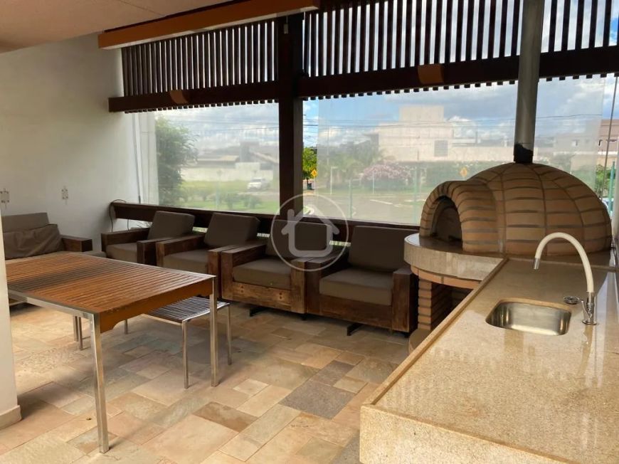 TERRENO PLANO C/ EXCELENTE LOCALIZAÇÃO