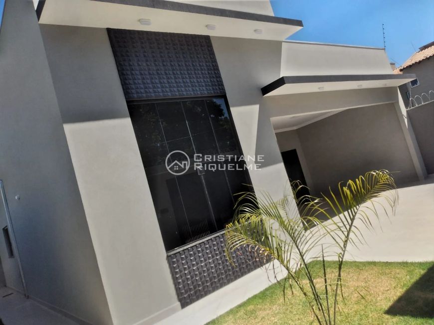 Lindíssima casa térrea à venda - 2 suítes - 1 quarto - Vila Morumbi, Campo Grande, MS
