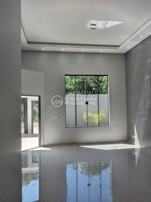 Lindíssima casa térrea à venda - 2 suítes - 1 quarto - Vila Morumbi, Campo Grande, MS