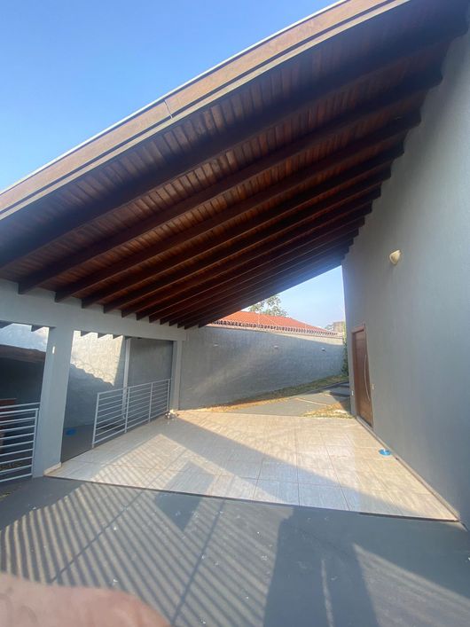 Casa com piscina no Parque dos Novos Estados