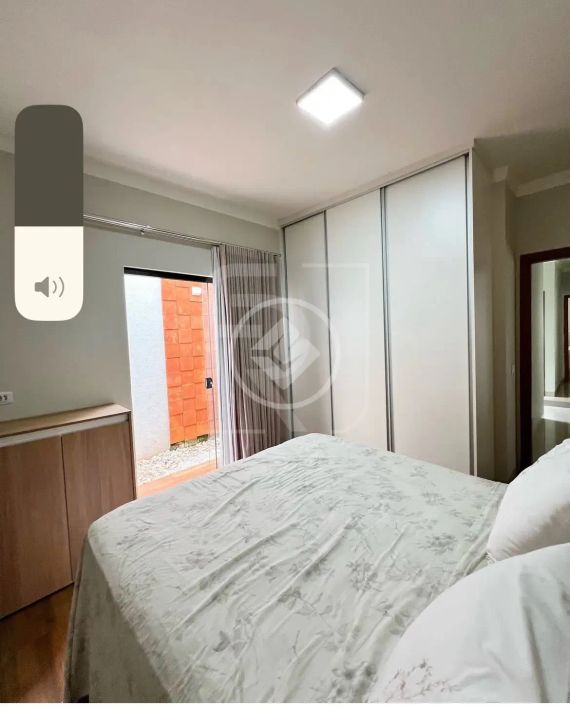 Casa na vila morumbi/Rita Vieira 1 suite e 2 quartos, piscina e área gourmet codigo: 100864